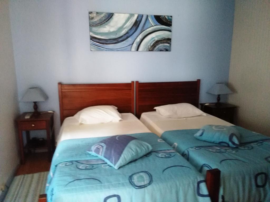 Hospedaria 5 Bicas Aveiro Quarto foto